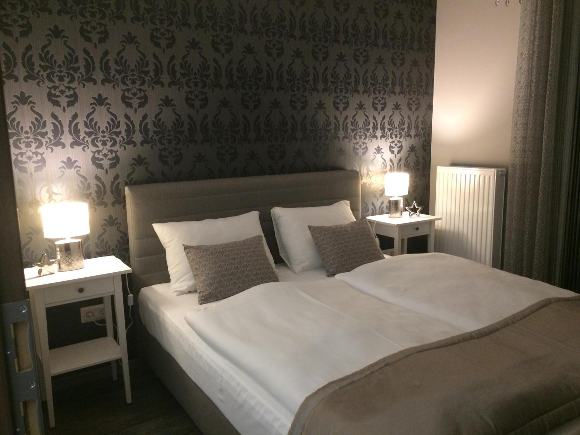 Orient Suite Sárvár Esterno foto